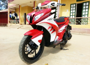 Yamaha Nouvo độ phong cách R6 tại Mù Cang Chải - nấu món ngon